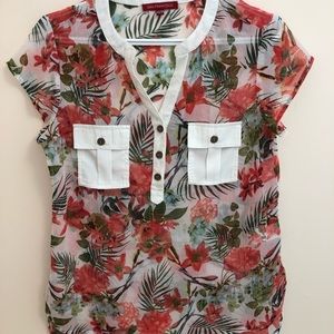 San Francisco sheer tropical short-sleeve blouse
Women size XS